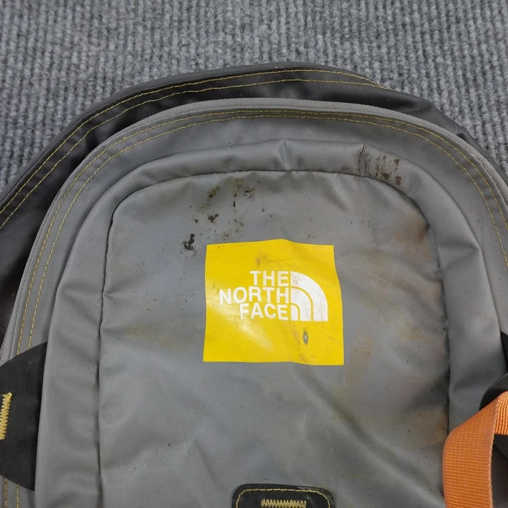 The North Face Hot Shot 30L Backpack Mens One Size Gray Nylon Hiking Daypack
